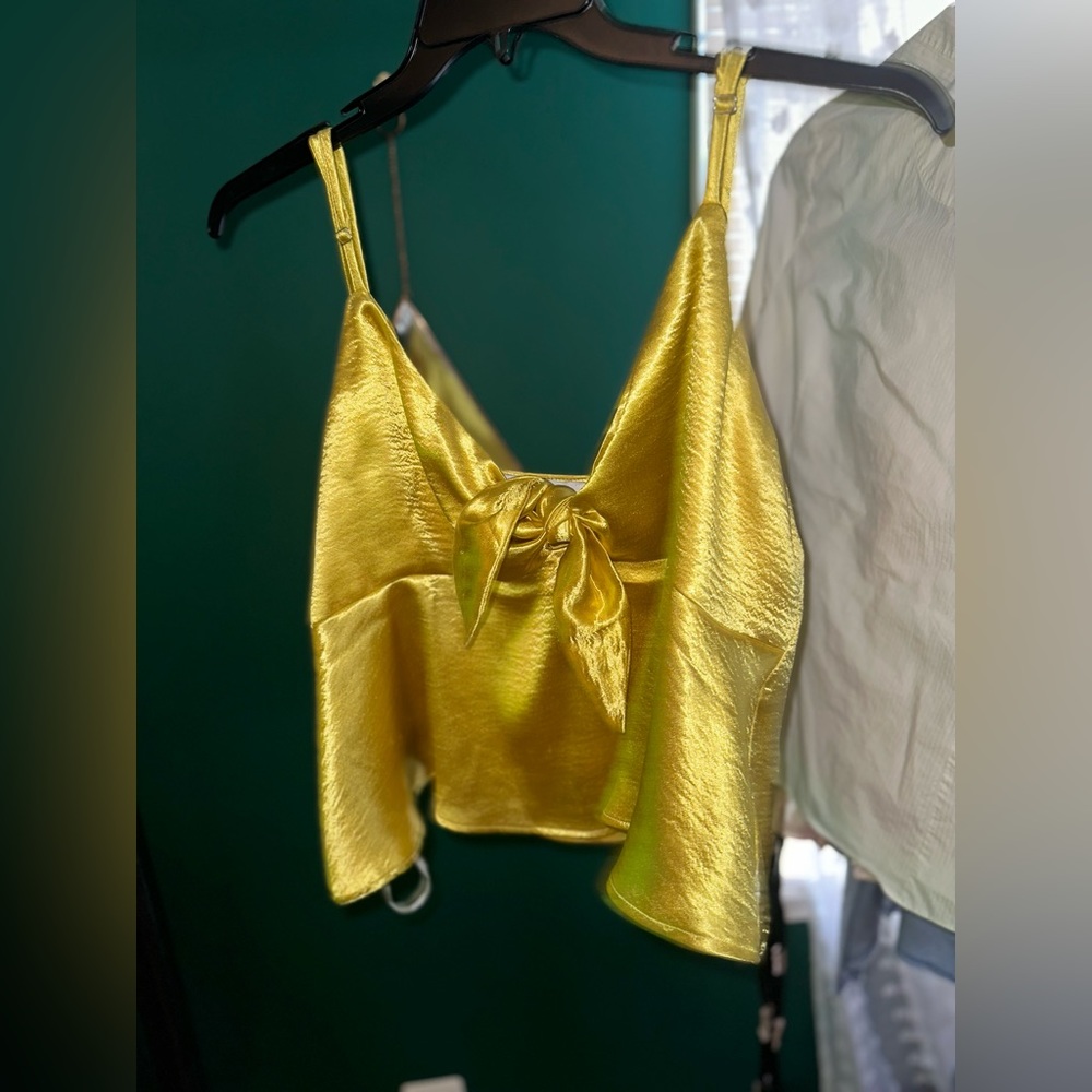 Yellow Metallic Tank with Bow